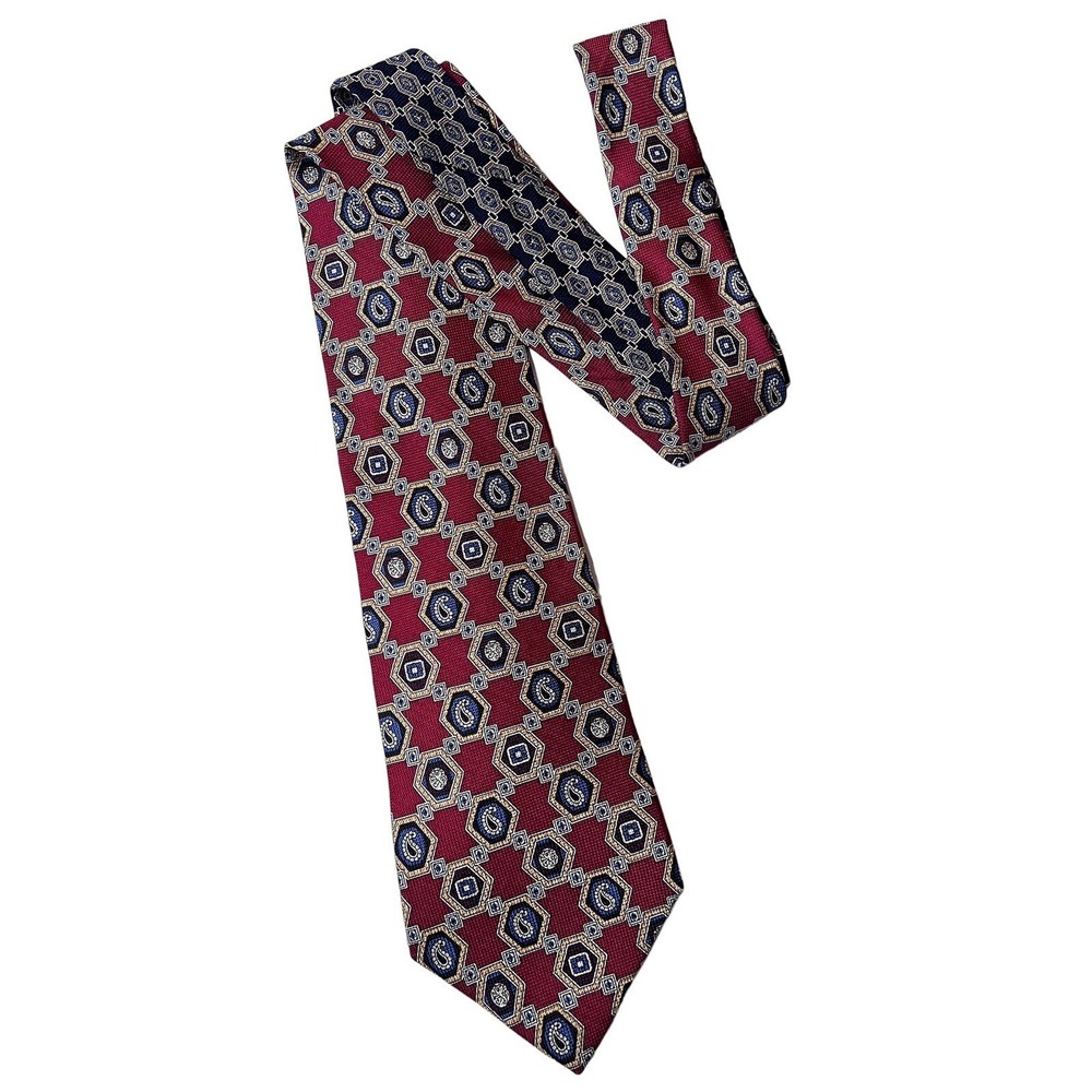 Tommy Hilfiger Red Tie 100% Italian Silk Made In USA Designer Accessories